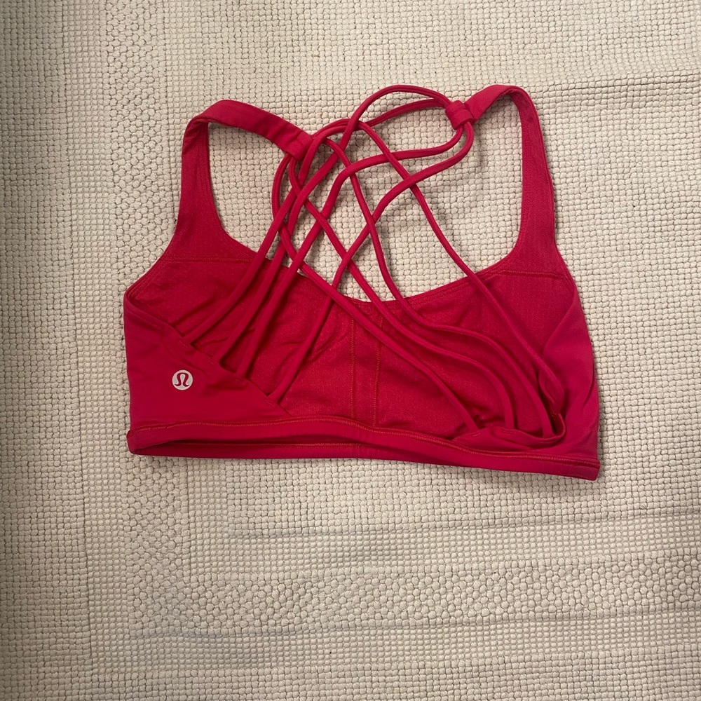 Lululemon Sports Bra Gem